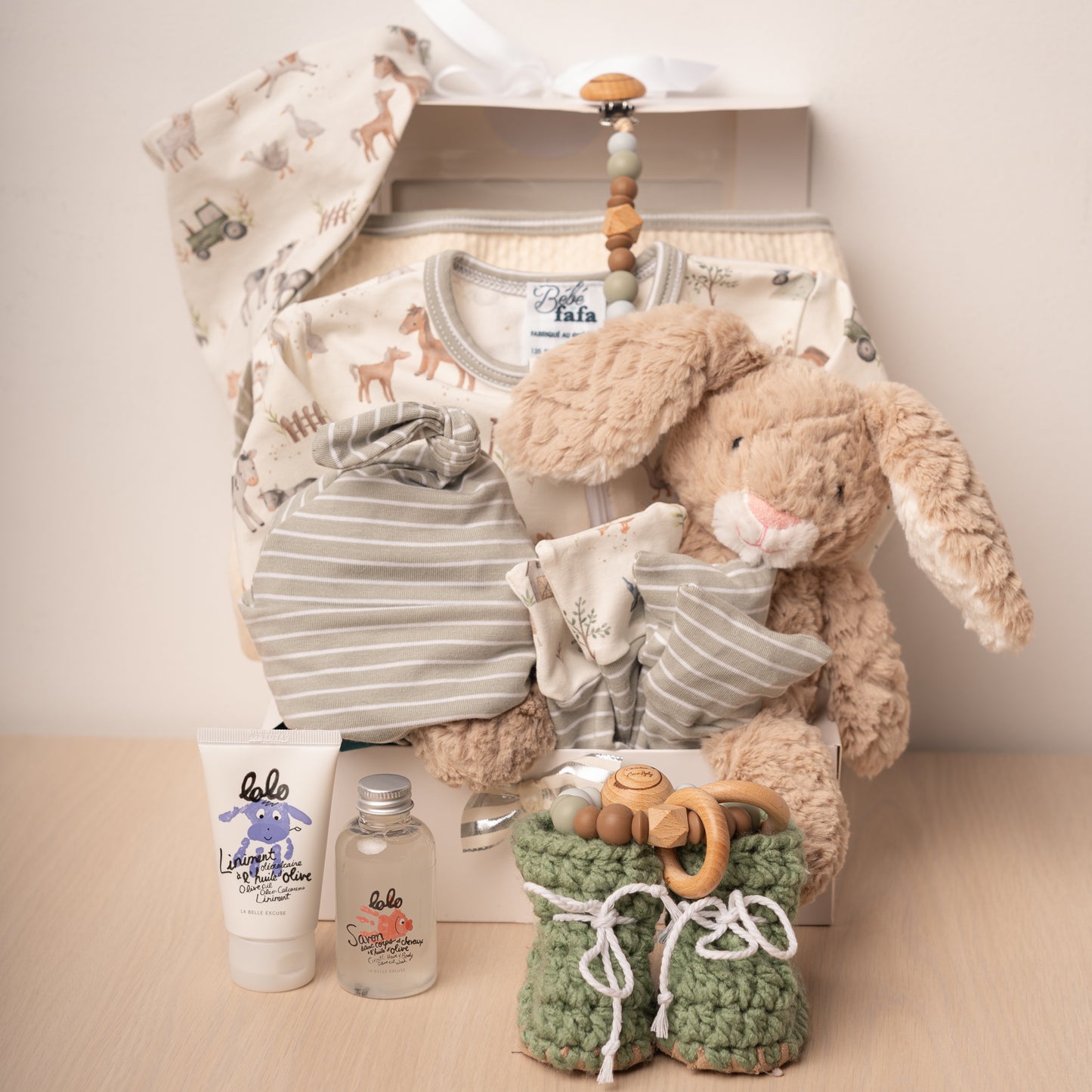Panier cadeau de bienvenue à la maison