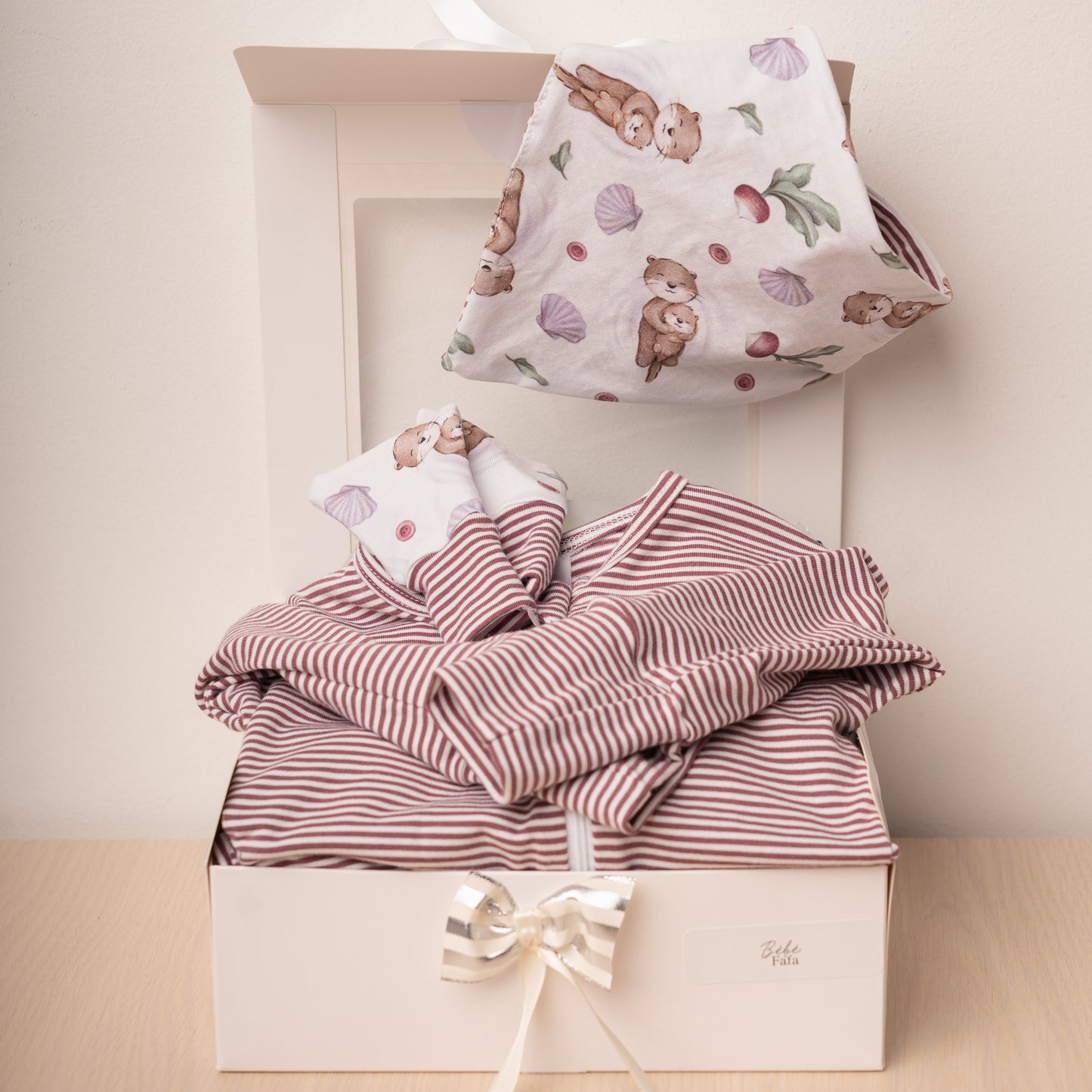 Ensemble pyjama en doux bambou et petits accessoires douillets