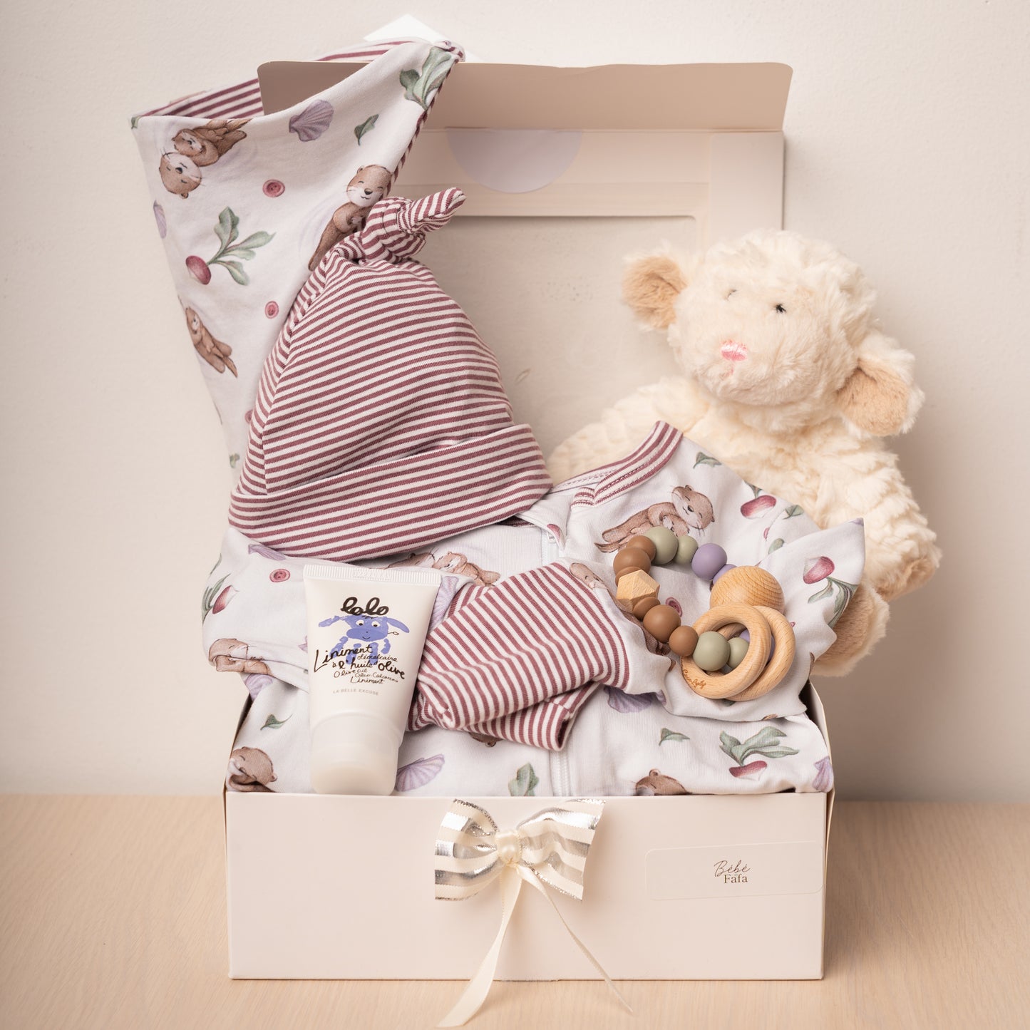 Panier-cadeau bébé personnalisé