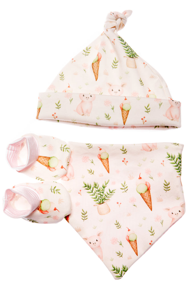 Trio chaussons, bandana et chapeau à motifs de cochons et crème glacée